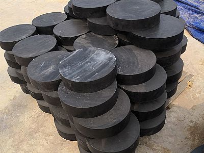 三江县板式橡胶支座由若干层橡胶片与薄钢板经加压硫化